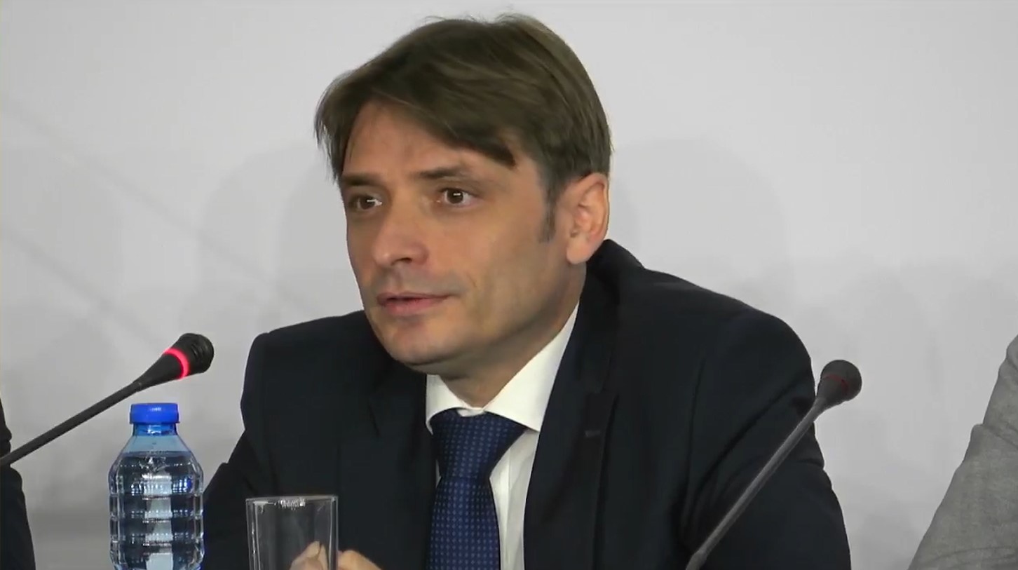 Ст. Попдончев към потребителите: След 1 януари плащайте с карти!